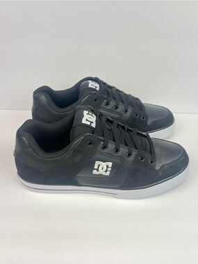 DC Men’s Black & White Low-Top Skate Sneakers Size 12